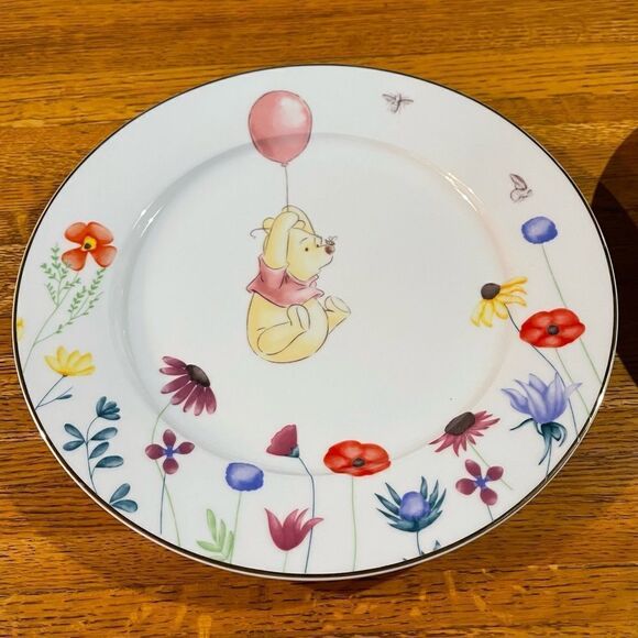 Disney Winnie the Pooh with Flowers Dinner Plates set of 2 NWT - Picture 4 of 6